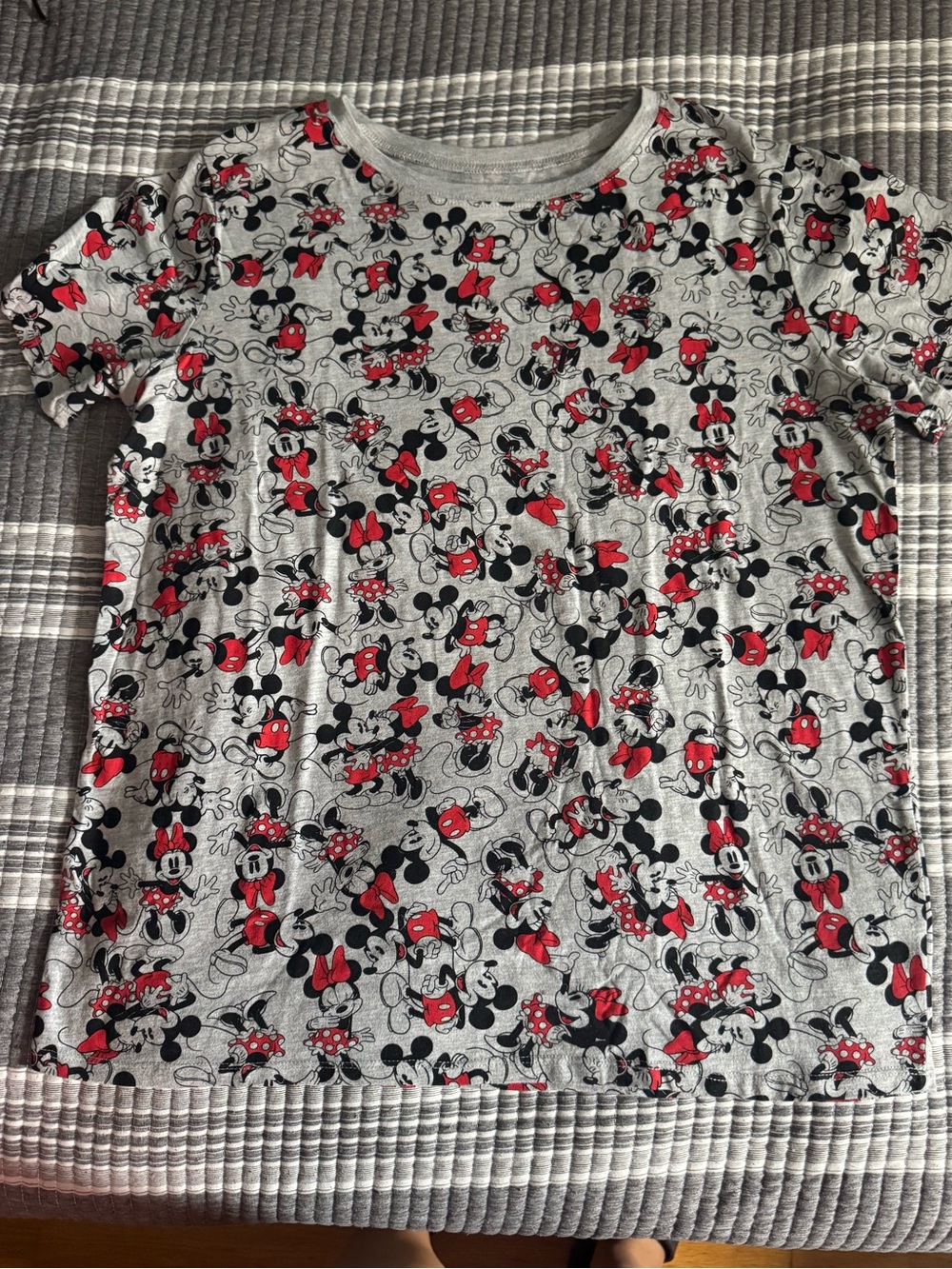 Disney Minnie & Mickey Shirt